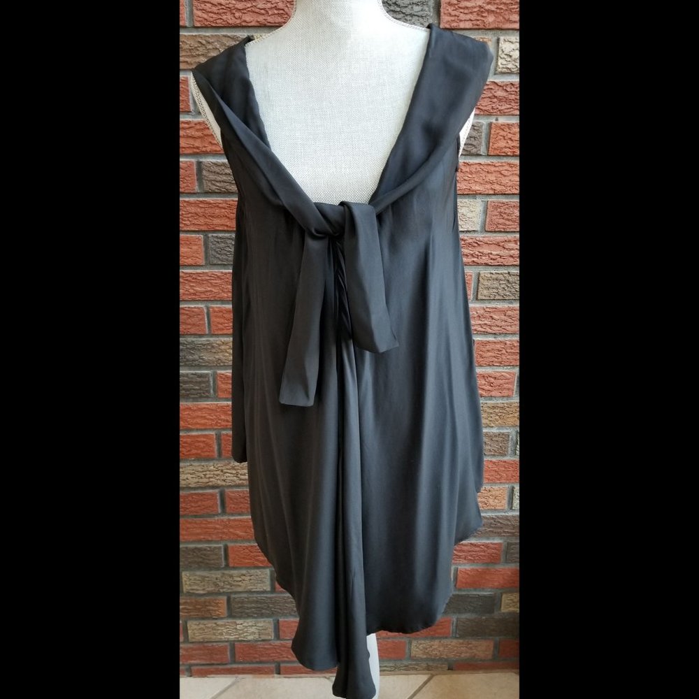 Gold Hawk Sleeveless Black Silk Tunic Blouse
